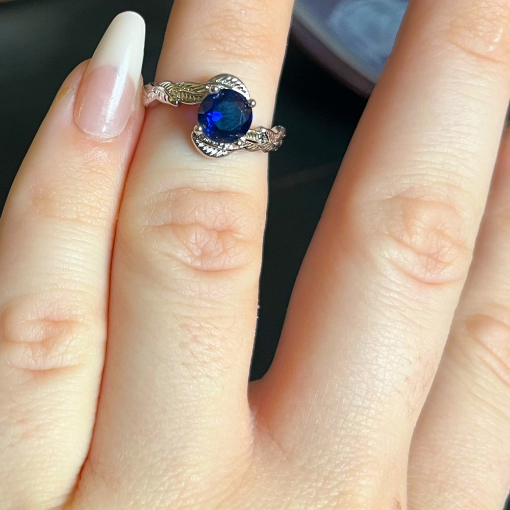 Ring. Size 8. Never worn. Too small.